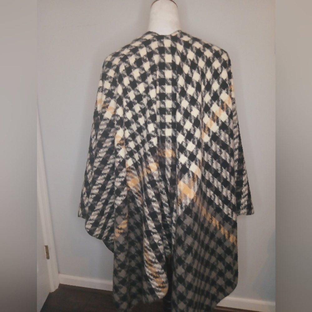 Styline Houndstooth Open Front Poncho - Picture 2 of 4